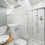 Yourapart Chmielna Park Exclusive Z Wanna Wolnostojaca Lub Jacuzzi Gdańsk