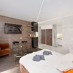 Yourapart Chmielna Park Exclusive Z Wanna Wolnostojaca Lub Jacuzzi