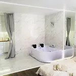 Yourapart Chmielna Park Exclusive Z Wanna Wolnostojaca Lub Jacuzzi Gdansk