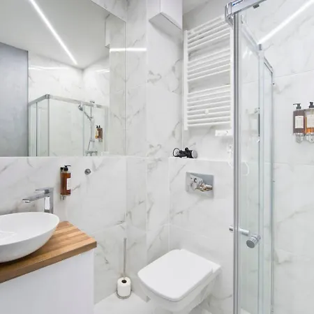 Yourapart Chmielna Park Exclusive Z Wanna Wolnostojaca Lub Jacuzzi Gdaňsk