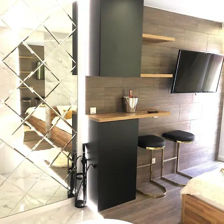 Yourapart Chmielna Park Exclusive Z Wanna Wolnostojaca Lub Jacuzzi Appartement Gdańsk
