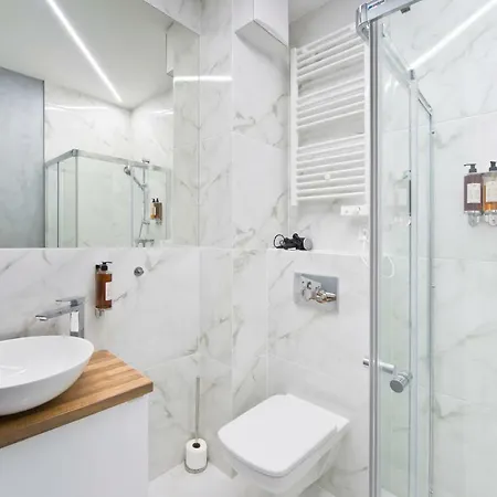 Yourapart Chmielna Park Exclusive Z Wanna Wolnostojaca Lub Jacuzzi * Gdaňsk