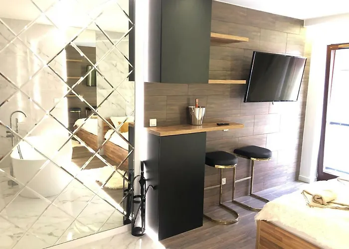 Yourapart Chmielna Park Exclusive Z Wanna Wolnostojaca Lub Jacuzzi Apartamento Gdansk